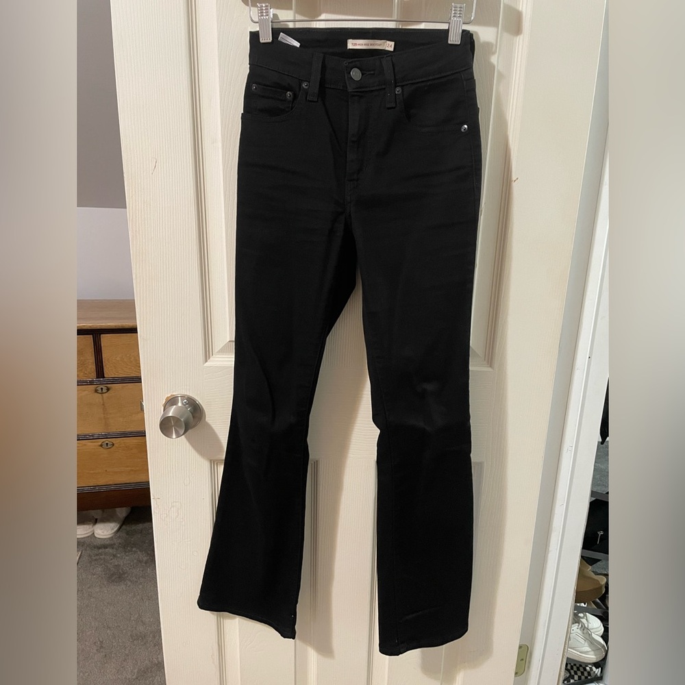 Levi's Black high rise Boot Cut Jeans